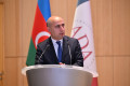 Nazir məktəblərdə rus bölmələrinin bağlanması məsələsinə münasibət bildirib