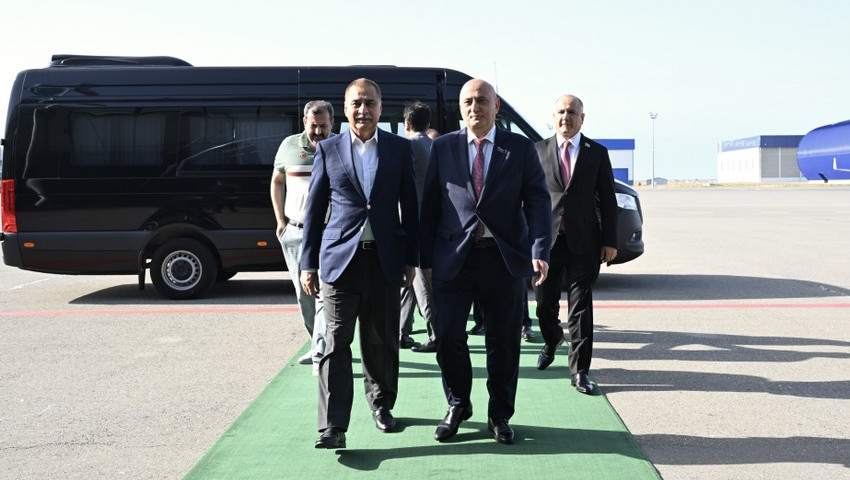 Pakistan Milli Assambleyasının sədri Azərbaycandadır