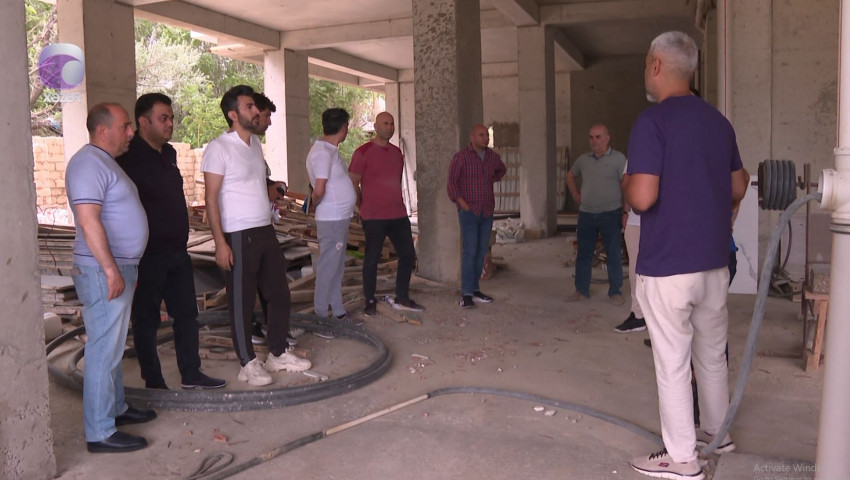 Yasamalda yeni binanın tikintisi təhvil verilmir – Sakinlərdən ŞİKAYƏT