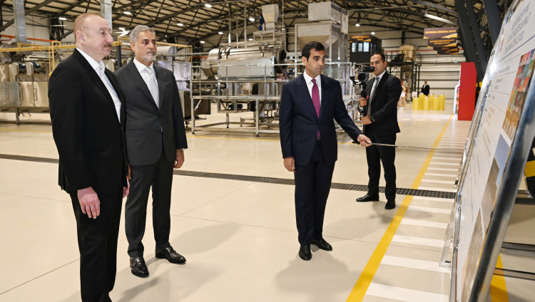 Prezident İlham Əliyev Bakıda zavod açılışında iştirak edib
